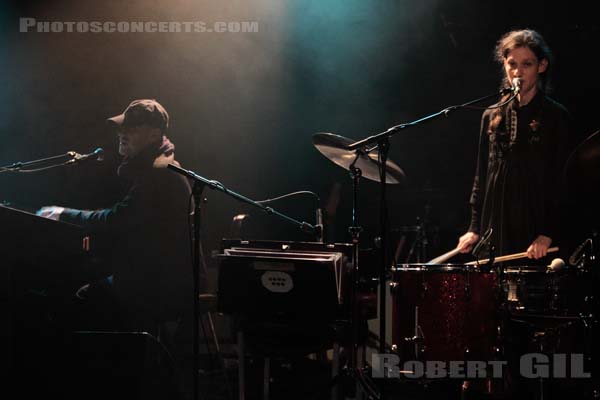 WINTER FAMILY - 2009-12-12 - PARIS - La Maroquinerie - 